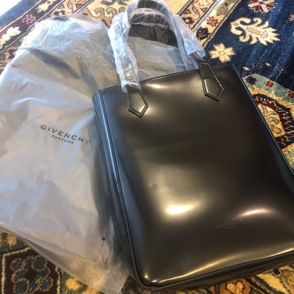 givenchy perfume gift bag